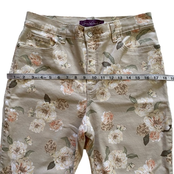 🚫SOLD🚫NWT Gloria Vanderbilt Amanda Floral Capri Pants Women’s Size 10 Stretch - Picture 8 of 13